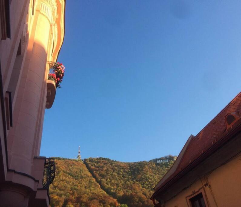 Vista Studio Brasov In The Heart Of The Old City Center Braşov Exterior foto